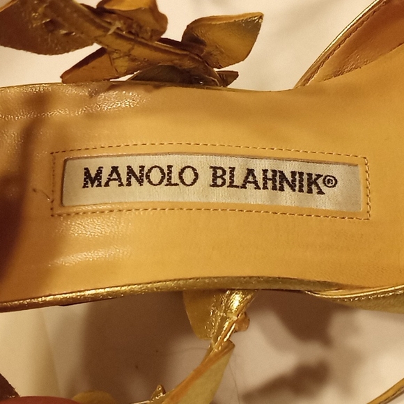 Manolo Blahnik Gold Leather Strappy Heel with Leaf Detail 34.5 - Picture 2 of 4